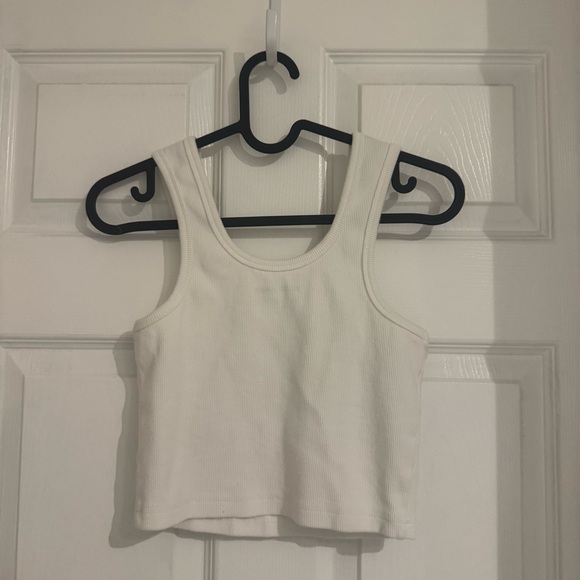 Blue Jade Designs Cropped Tank Top - Picture 2 of 3